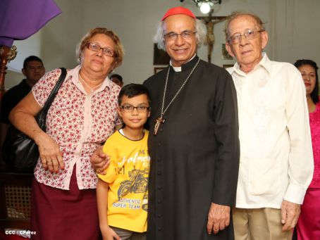 Cardenal Brenes celebra 90 Confirmaciones en Tipitapa