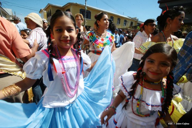 Derroche de fervor en tradicional Tope de los Santos