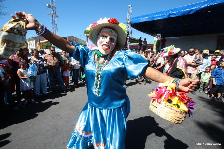 Derroche de fervor en tradicional Tope de los Santos