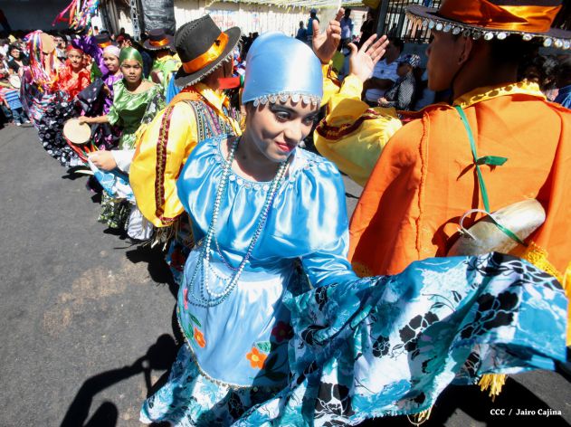 Derroche de fervor en tradicional Tope de los Santos