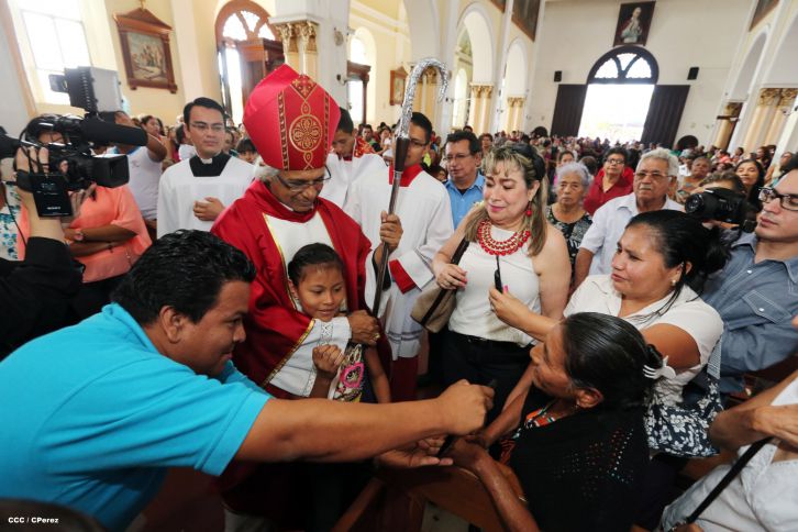 Cardenal Brenes oficia misa en honor a San Sebastián