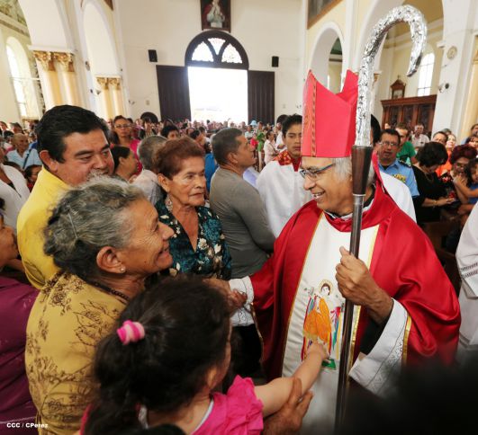 Cardenal Brenes oficia misa en honor a San Sebastián