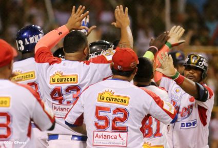 Indios del Bóer se coronan campeones de la LNBP 2015