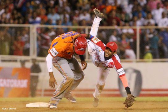 Indios del Bóer se coronan campeones de la LNBP 2015