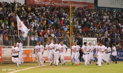 Indios del Bóer se coronan campeones de la LNBP 2015