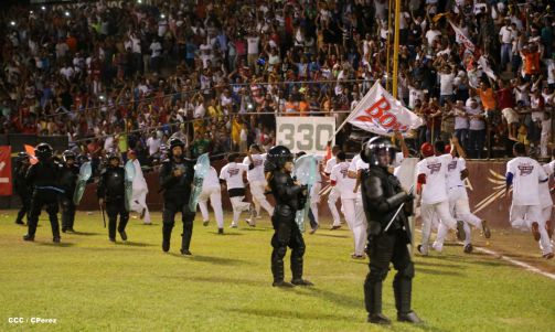 Indios del Bóer se coronan campeones de la LNBP 2015
