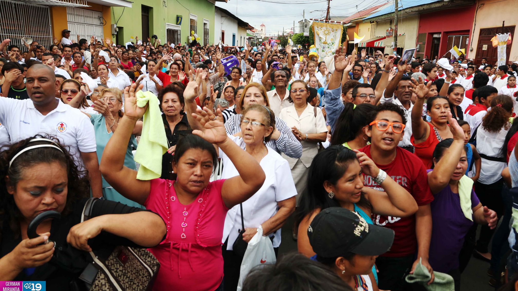 Fieles católicos de Masaya festejan solemne procesión de Cristo Rey