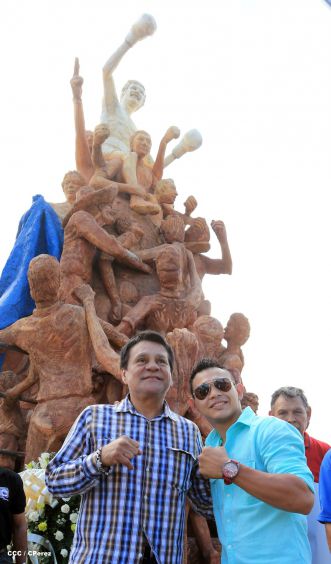 Recorrido de Roberto "Mano de Piedra" Durán por Managua