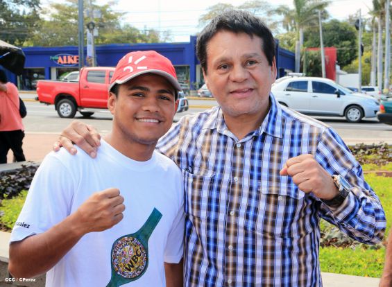 Recorrido de Roberto "Mano de Piedra" Durán por Managua