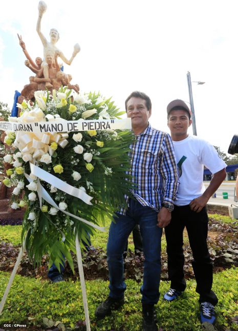 Recorrido de Roberto "Mano de Piedra" Durán por Managua