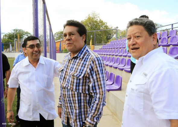 Recorrido de Roberto "Mano de Piedra" Durán por Managua