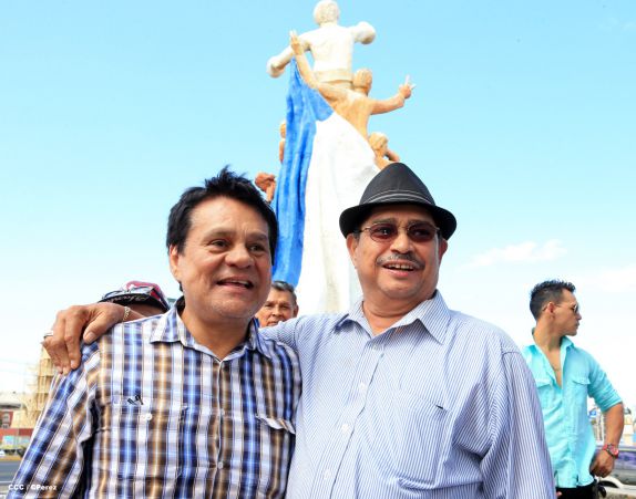 Recorrido de Roberto "Mano de Piedra" Durán por Managua
