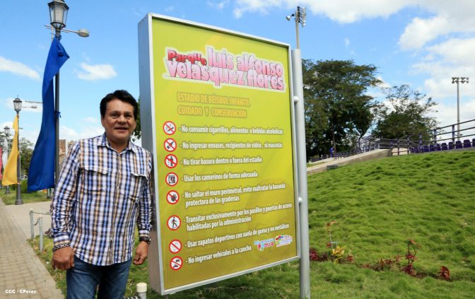 Recorrido de Roberto "Mano de Piedra" Durán por Managua