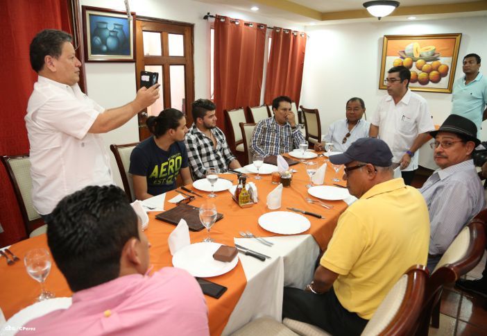 Recorrido de Roberto "Mano de Piedra" Durán por Managua