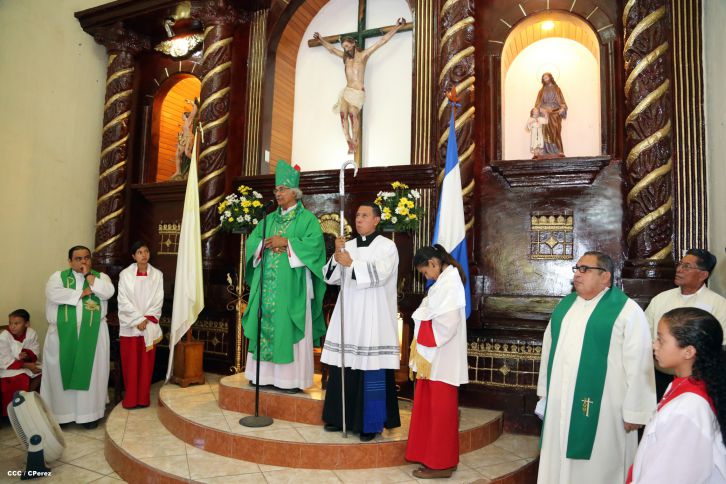 Cardenal Brenes celebra histórica misa en Achuapa