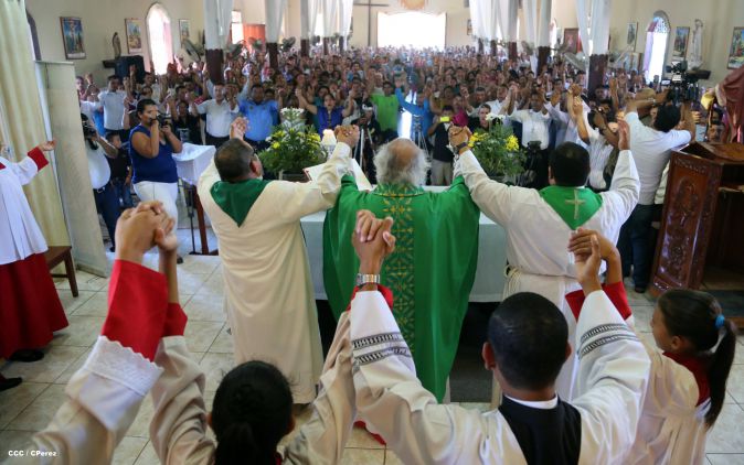 Cardenal Brenes celebra histórica misa en Achuapa