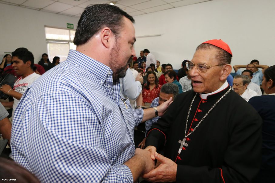 Celebran los 89 años del Cardenal Miguel