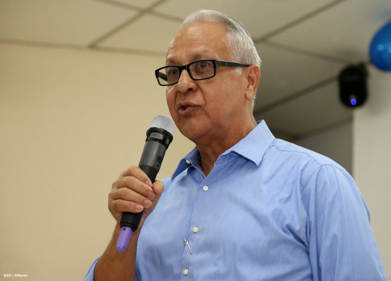 Celebran los 89 años del Cardenal Miguel