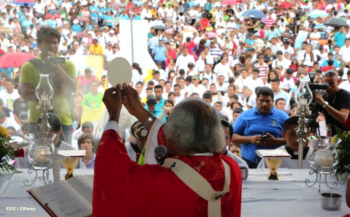 Iglesia Católica celebra el Jubileo Nacional de la Juventud Católica 2013
