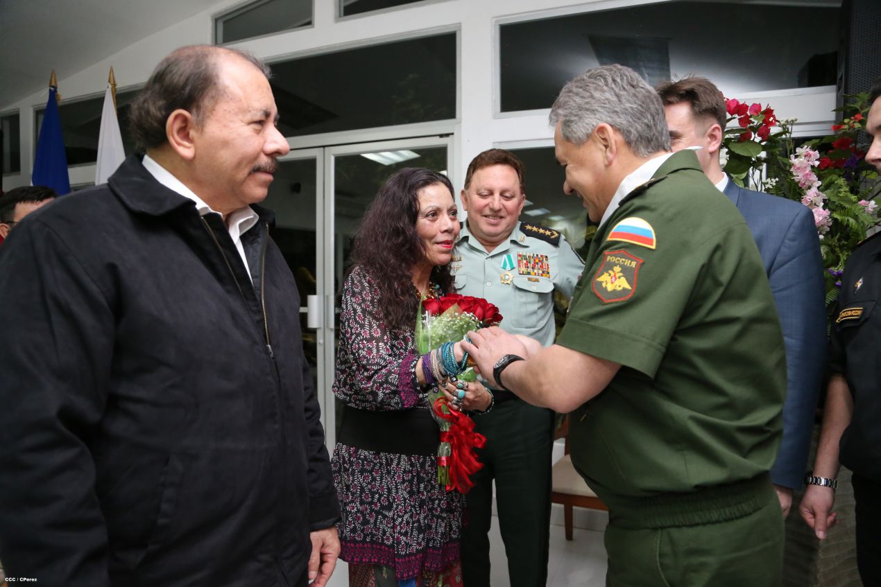 Presidente Daniel se reúne con Ministro de Defensa de Rusia  