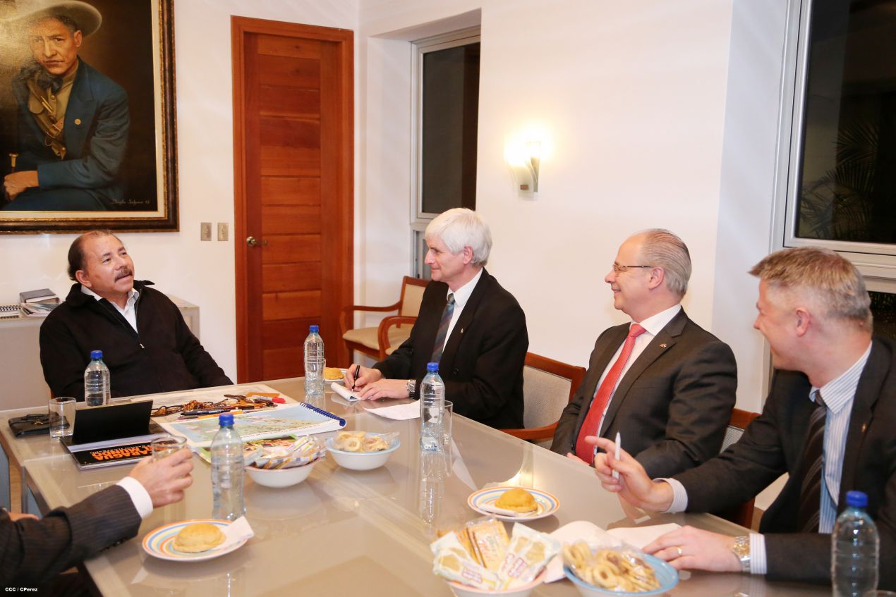 Presidente Daniel sostiene encuentro con delegación de parlamentarios alemanes