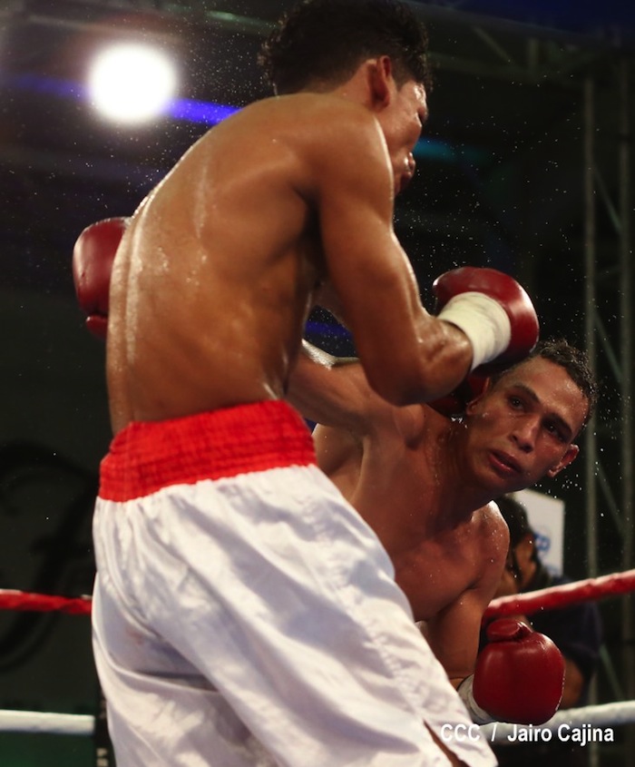 Chocolatito liquidó en cinco a Barrera