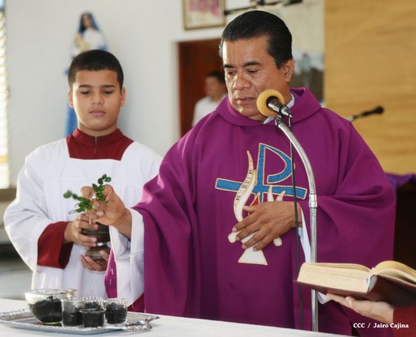 Nicaragua celebra tradicional Miércoles de Ceniza
