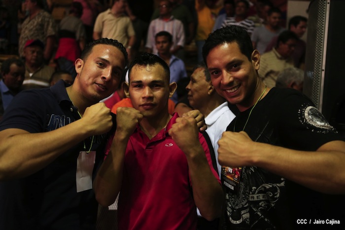 Chocolatito liquidó en cinco a Barrera