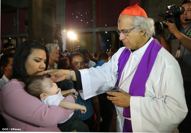Cardenal Brenes oficia Misa por Miércoles de Ceniza