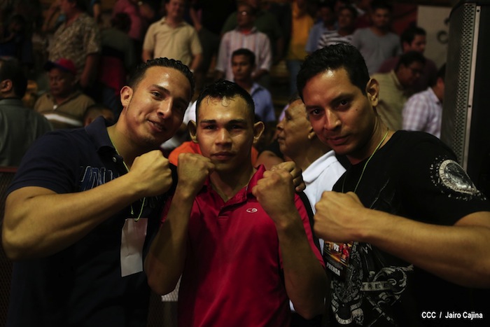 Chocolatito liquidó en cinco a Barrera