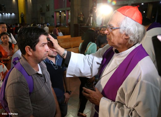 Cardenal Brenes oficia Misa por Miércoles de Ceniza