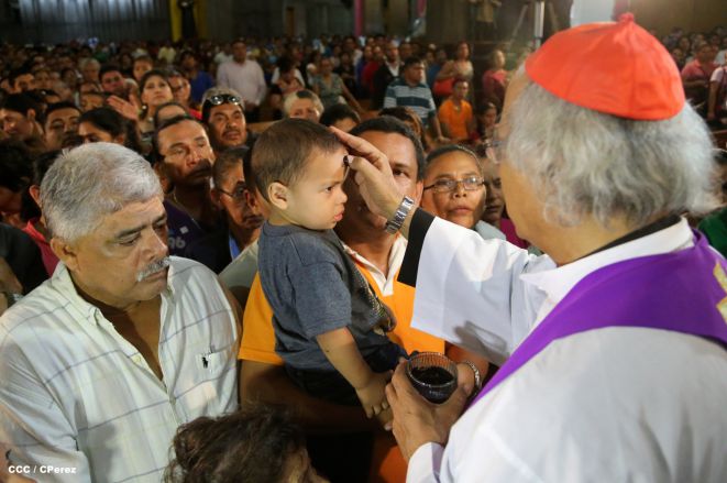 Cardenal Brenes oficia Misa por Miércoles de Ceniza