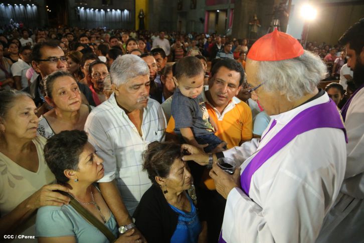 Cardenal Brenes oficia Misa por Miércoles de Ceniza