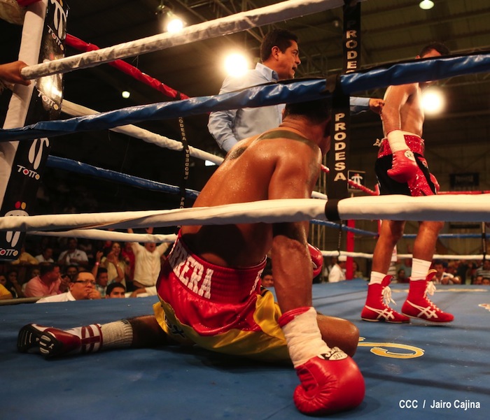 Chocolatito liquidó en cinco a Barrera