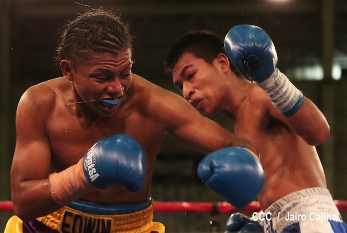 Chocolatito liquidó en cinco a Barrera