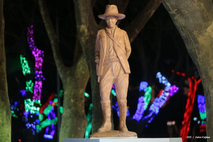 Daniel y Rosario conmemoran 81 Aniversario del Tránsito a la Inmortalidad de Sandino