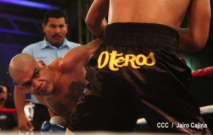 Chocolatito liquidó en cinco a Barrera