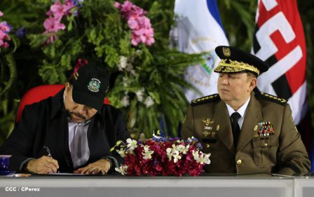 Daniel y Rosario conmemoran 81 Aniversario del Tránsito a la Inmortalidad de Sandino