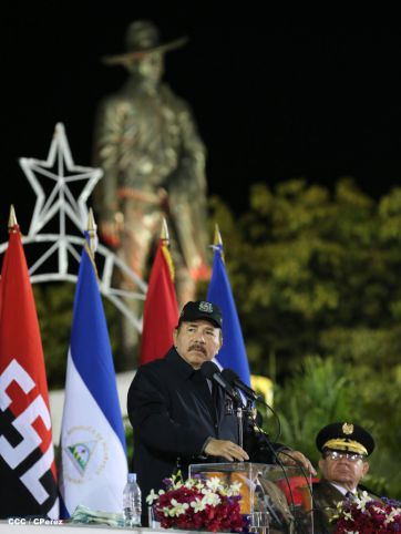 Daniel y Rosario conmemoran 81 Aniversario del Tránsito a la Inmortalidad de Sandino