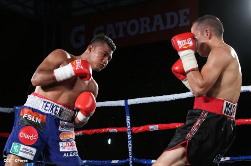 "Chocolatito" González noquea al mexicano Valentín León en Nicaragua 