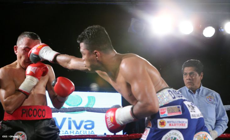 "Chocolatito" González noquea al mexicano Valentín León en Nicaragua 