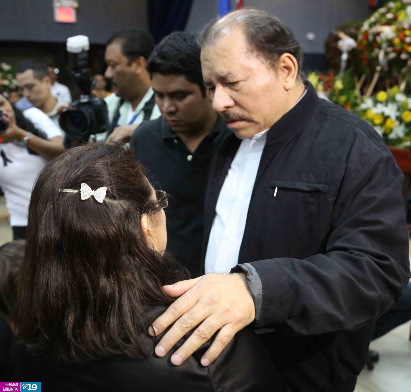 Presidente Daniel rinde homenaje póstumo al Rector Elmer Cisneros