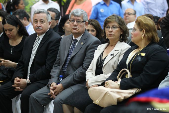 Continúan honras póstumas al Rector Magnífico Elmer Cisneros