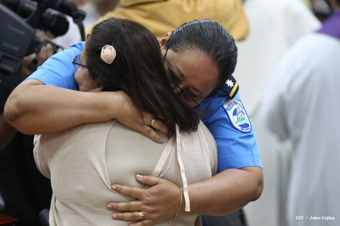 Continúan honras póstumas al Rector Magnífico Elmer Cisneros