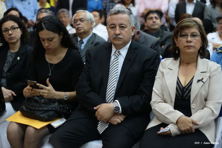 Continúan honras póstumas al Rector Magnífico Elmer Cisneros