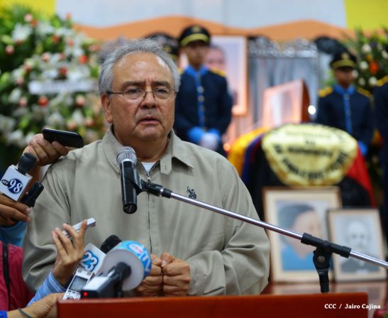 Continúan honras póstumas al Rector Magnífico Elmer Cisneros