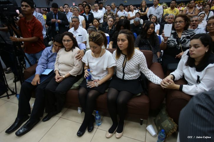 Continúan honras póstumas al Rector Magnífico Elmer Cisneros