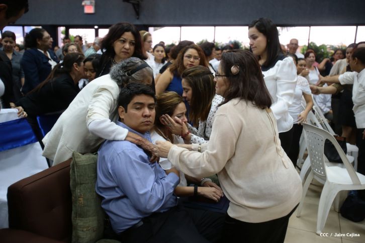 Continúan honras póstumas al Rector Magnífico Elmer Cisneros