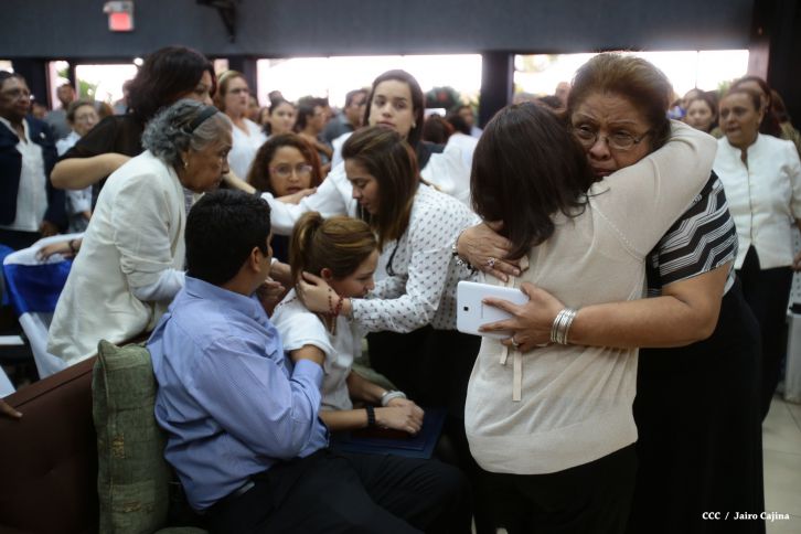 Continúan honras póstumas al Rector Magnífico Elmer Cisneros