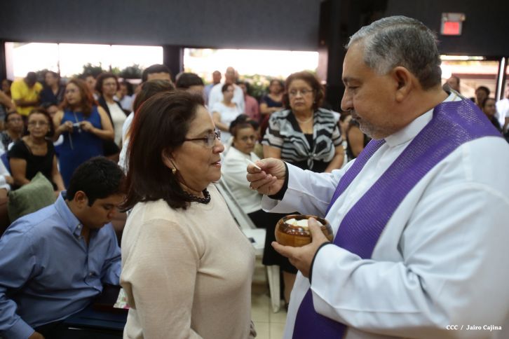 Continúan honras póstumas al Rector Magnífico Elmer Cisneros